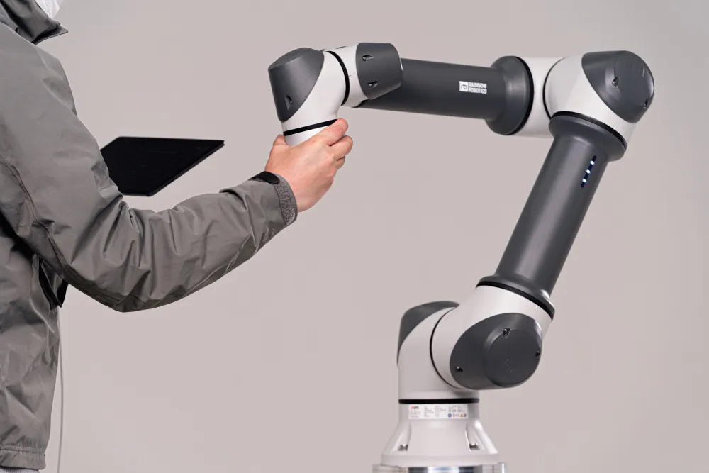 Schnelle Inbetriebnahme benefit of using Rainbow Robotics Cobots.